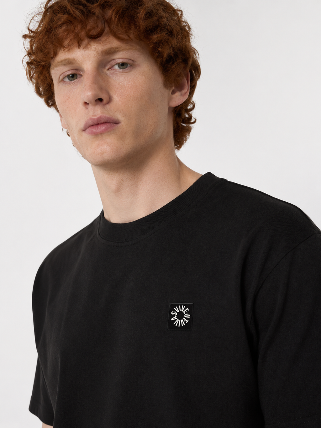 Essential T-Shirt - Black